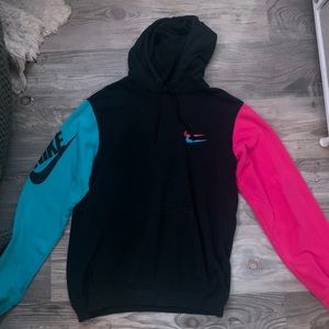nike hoodie